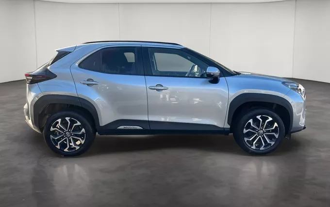 TOYOTA YARIS CROSS Hybride 116h AWD-i Design extérieur côté droit 1104066