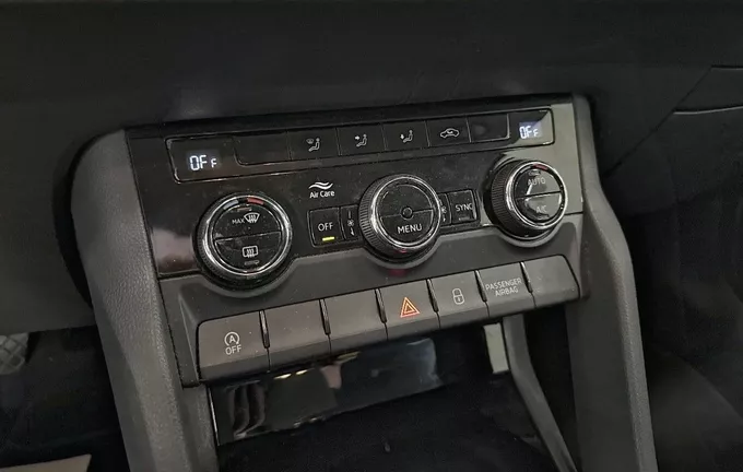SKODA KAROQ 2.0 TDI 150 ch SCR 4x4 Ambition photo 14 213124