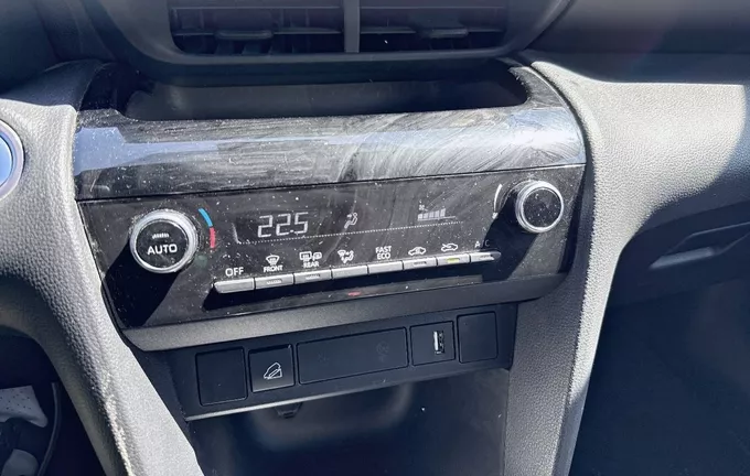 TOYOTA YARIS CROSS Hybride 116h AWD-i Design photo 14 1103317