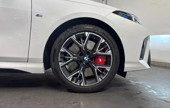 BMW SERIE 1 123 xDrive 218 ch DKG7 M Sport photo 9 2129637