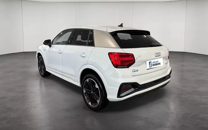 AUDI Q2 35 TFSI 150 S tronic 7 S line extérieur trois quart arrière gauche 2132489