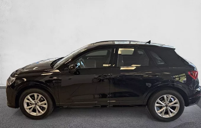 AUDI Q3 35 TFSI 150 ch S tronic 7 S line extérieur côté gauche 2131621