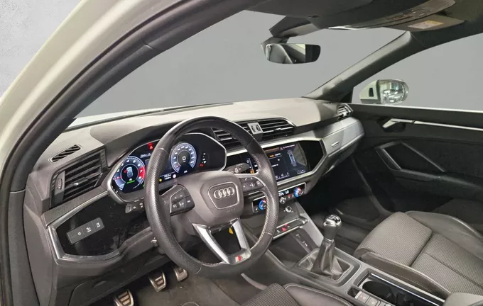 AUDI Q3 Sportback 35 TFSI 150 ch S line photo 11 2128318