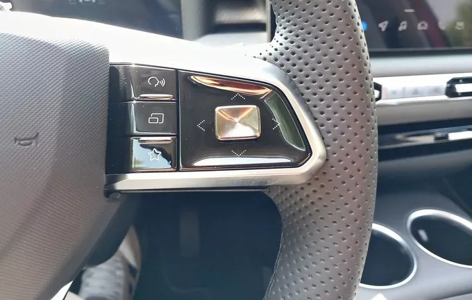 MG MGS5 EV 64kWh - 170 kW 2WD Luxury photo 12 9378