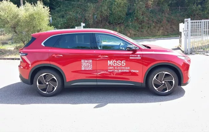MG MGS5 EV 64kWh - 170 kW 2WD Luxury photo 22 9378