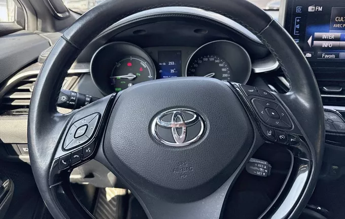 TOYOTA C-HR Hybride 122h Graphic photo 12 1103706