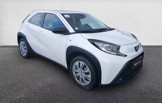 TOYOTA AYGO X 1.0 VVT-i 72 Dynamic extérieur trois quart avant droit 1103227