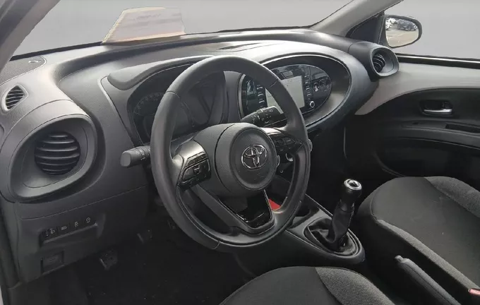 TOYOTA AYGO X 1.0 VVT-i 72 Dynamic photo 11 1103227