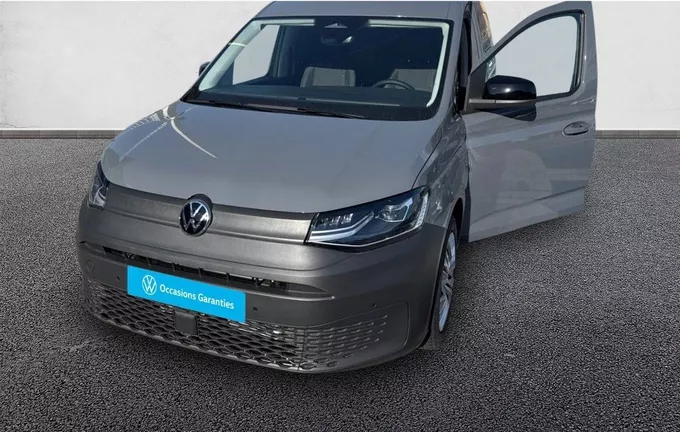 VOLKSWAGEN UTILITAIRES CADDY CARGO 1.5 EHYBRID 150 DSG6 BUSINESS extérieur trois quart avant gauche 7240