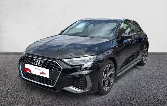 AUDI A3 Sportback 40 TFSIe 204 S tronic 6 S Line extérieur trois quart avant gauche 213037