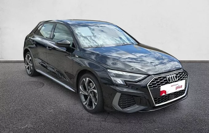 AUDI A3 Sportback 40 TFSIe 204 S tronic 6 S Line extérieur trois quart avant droit 213037