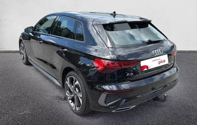 AUDI A3 Sportback 40 TFSIe 204 S tronic 6 S Line extérieur trois quart arrière gauche 213037