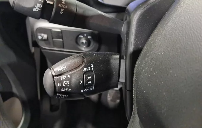 CITROEN C3 PureTech 83 S&S BVM5 C-Series photo 10 946338