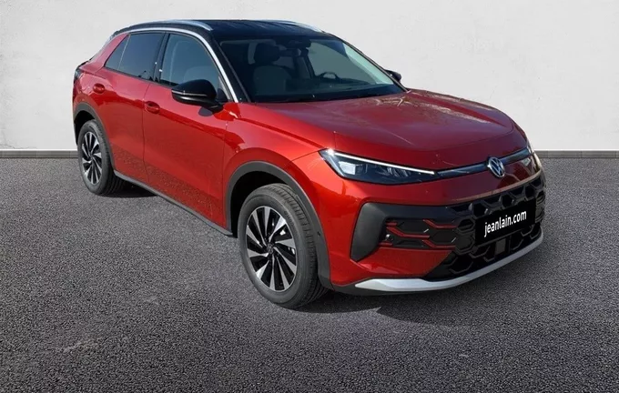VOLKSWAGEN T-ROC 1.5 eTSI EVO2 Hybrid 116 ch DSG7 Style extérieur trois quart avant droit 5274