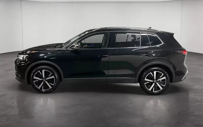 VOLKSWAGEN TIGUAN 1.5 eTSI 150ch DSG7 Elegance extérieur côté gauche 2133060