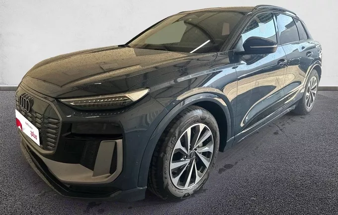 AUDI Q6 E-TRON 387 ch 100 kWh quattro S line extérieur trois quart avant gauche 2130352