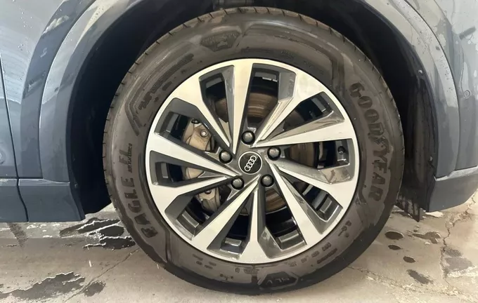 AUDI Q6 E-TRON 387 ch 100 kWh quattro S line photo 9 2130352