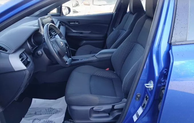 TOYOTA C-HR Hybride 122h Dynamic photo 18 1103878
