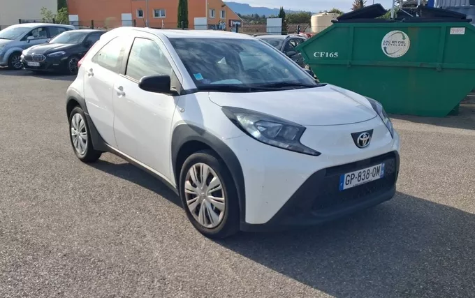 TOYOTA AYGO X 1.0 VVT-i 72 Dynamic extérieur trois quart avant droit 1103833