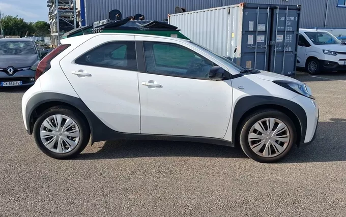 TOYOTA AYGO X 1.0 VVT-i 72 Dynamic extérieur côté droit 1103833