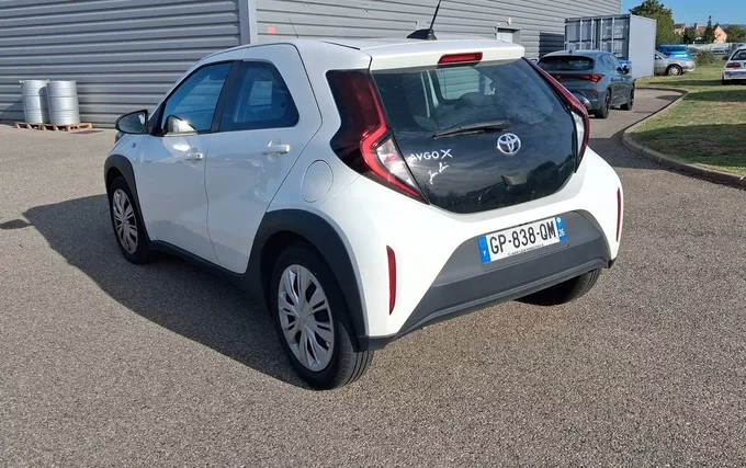 TOYOTA AYGO X 1.0 VVT-i 72 Dynamic extérieur trois quart arrière gauche 1103833