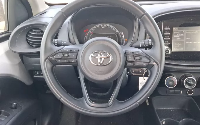 TOYOTA AYGO X 1.0 VVT-i 72 Dynamic photo 12 1103833