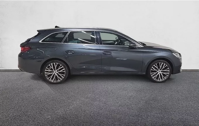 SEAT LEON Sportstourer 2.0 TDI 150 DSG7 Xcellence extérieur côté droit 2129062