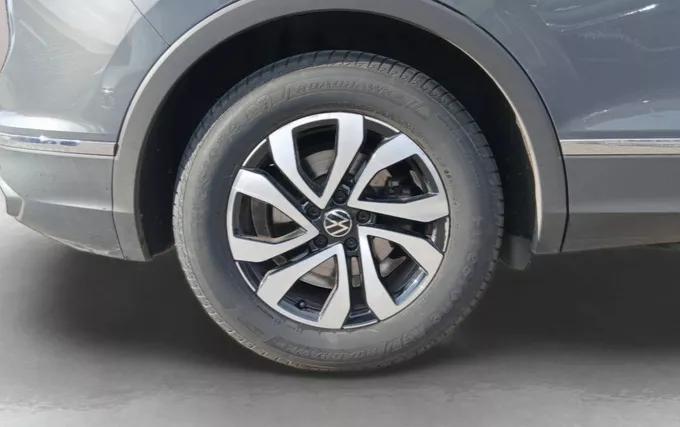 VOLKSWAGEN TIGUAN 1.5 TSI 150ch DSG7 Life photo 9 2132072