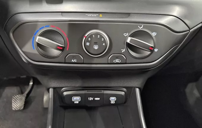 HYUNDAI I20 1.2 79 Initia photo 16 13465