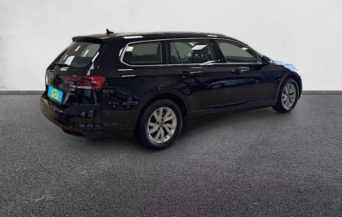 VOLKSWAGEN PASSAT SW 1.5 TSI ACT OPF 150 DSG7 Life Plus extérieur trois quart arrière droit 213008