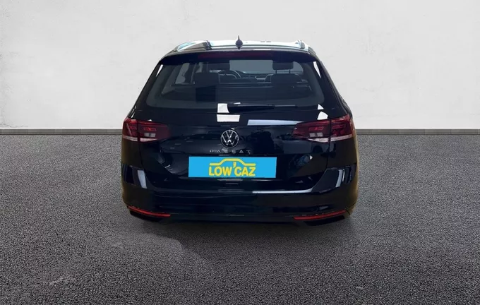 VOLKSWAGEN PASSAT SW 1.5 TSI ACT OPF 150 DSG7 Life Plus extérieur arrière 213008