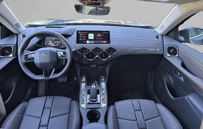 DS DS3 DS 3 E-Tense Antoine de Saint Exupery photo 18 000403