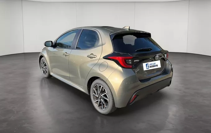 TOYOTA YARIS Hybride 116h Design extérieur trois quart arrière gauche 1104039