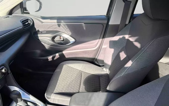TOYOTA YARIS Hybride 116h Design photo 18 1104039