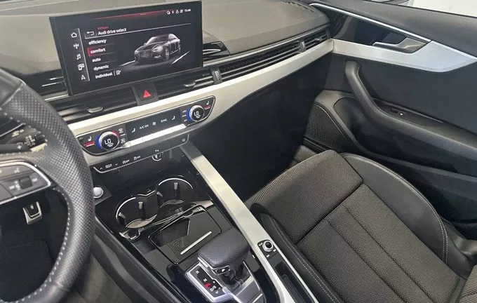 AUDI A4 35 TDI 163 S tronic 7 S line photo 13 2130151