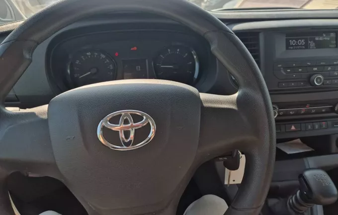 TOYOTA PROACE Verso Medium 120 D-4D BVA8 Dynamic photo 12 1103537