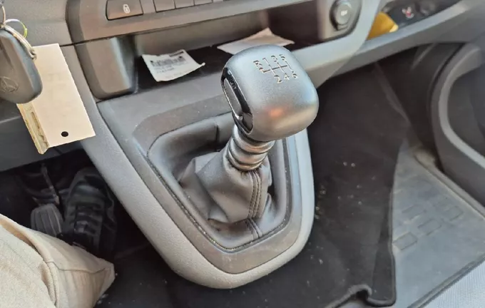 TOYOTA PROACE Verso Medium 120 D-4D BVA8 Dynamic photo 13 1103537