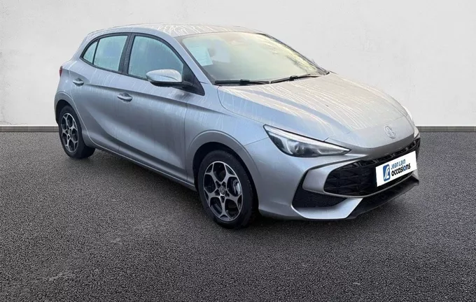 MG MG3 1.5 L Hybrid+ 195 ch Comfort extérieur trois quart avant droit 600977