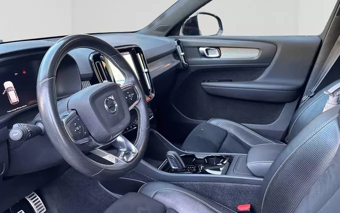 VOLVO XC40 P8 Recharge AWD 408 ch 1EDT photo 12 2132660