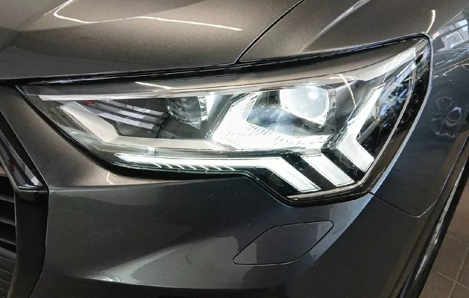 AUDI Q3 35 TFSI 150 ch S tronic 7 S line photo 20 2126663