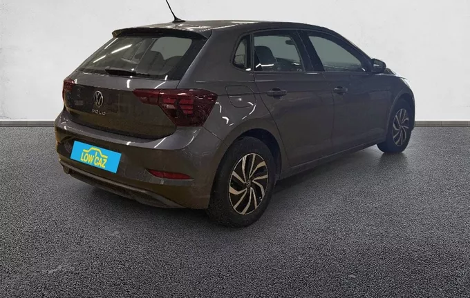 VOLKSWAGEN POLO 1.0 TSI 95 S&S BVM5 Life Business extérieur trois quart arrière droit 213496