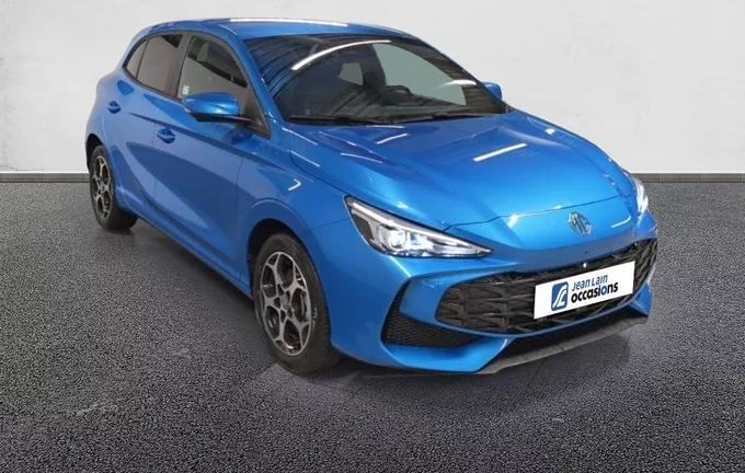 MG MG3 1.5 L Hybrid+ 195 ch Luxury extérieur trois quart avant droit 601296