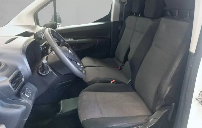 OPEL COMBO CARGO 1.5 100 CH S/S L1H1 BVM5 STANDARD PACK CLIM photo 11 945916