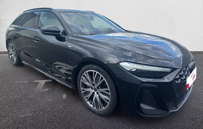 AUDI A5 Avant TDI Hybride 204 ch S tronic 7 S line extérieur trois quart avant droit 2125093