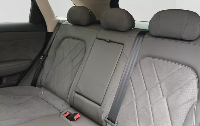 MG MGS6 EV MGS6 EV Luxury photo 17 9907