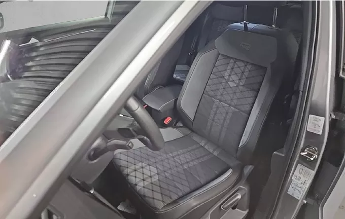 VOLKSWAGEN T-ROC 2.0 TDI 150 Start/Stop DSG7 R-Line Edition extérieur trois quart arrière droit 2129303