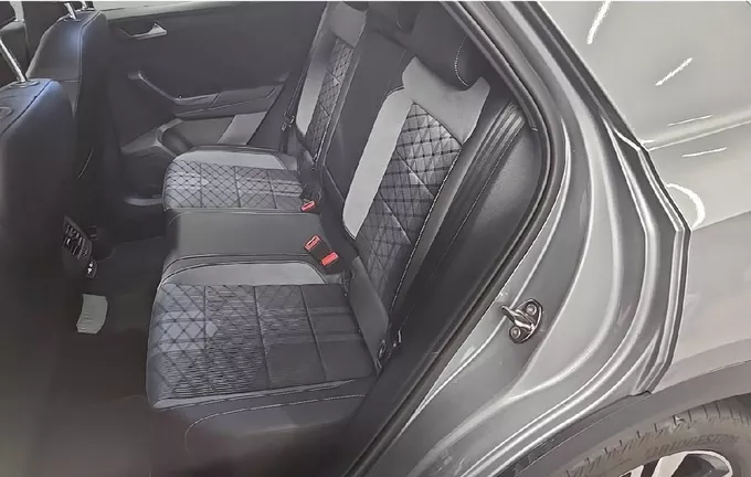 VOLKSWAGEN T-ROC 2.0 TDI 150 Start/Stop DSG7 R-Line Edition extérieur arrière 2129303