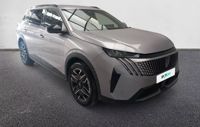 PEUGEOT 5008 Hybrid 136 e-DCS6 Allure extérieur trois quart avant droit 944188