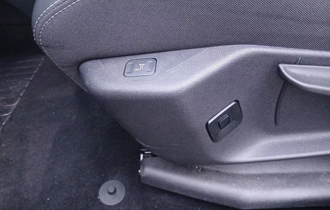 OPEL GRANDLAND 1.2 Turbo Hybrid 145 ch e-DCT6 GS photo 16 944203