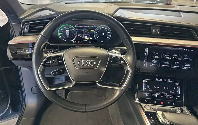 AUDI E-TRON 55 quattro 408 ch Avus Extended photo 12 2131099